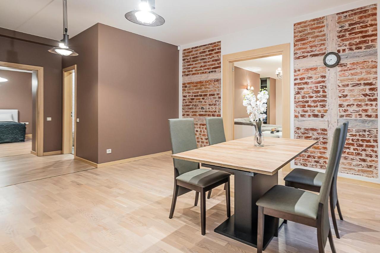 Winwinstay Apartments In Heart Of Old Town Riga Exteriör bild
